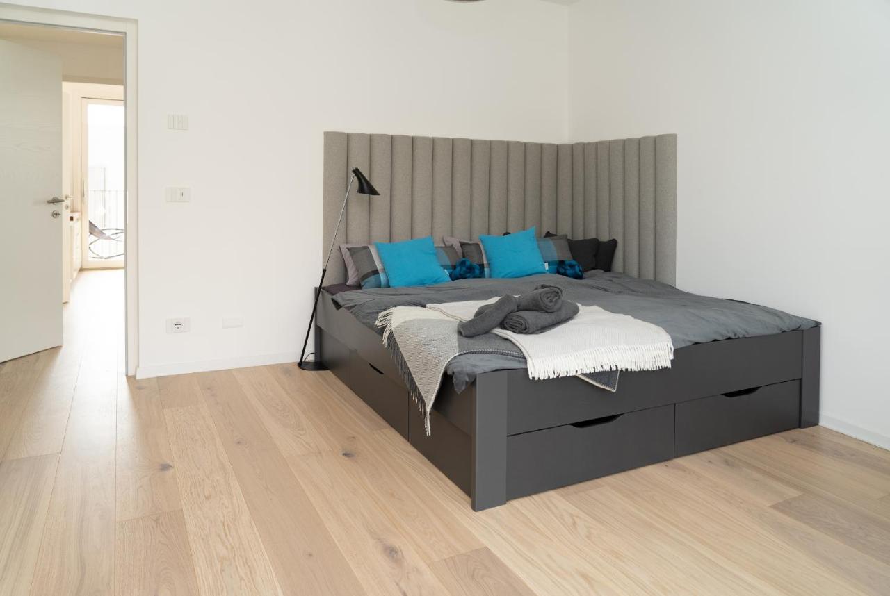 Serviced Apartments By Hotel De Charme Laveno-Mombello Extérieur photo