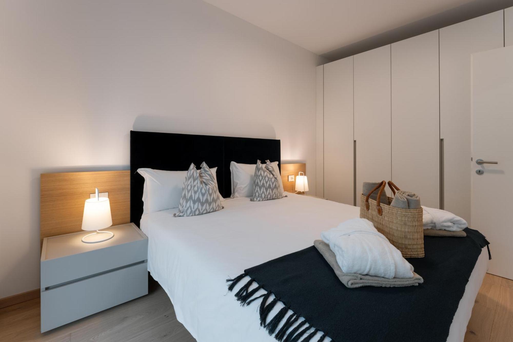 Serviced Apartments By Hotel De Charme Laveno-Mombello Extérieur photo