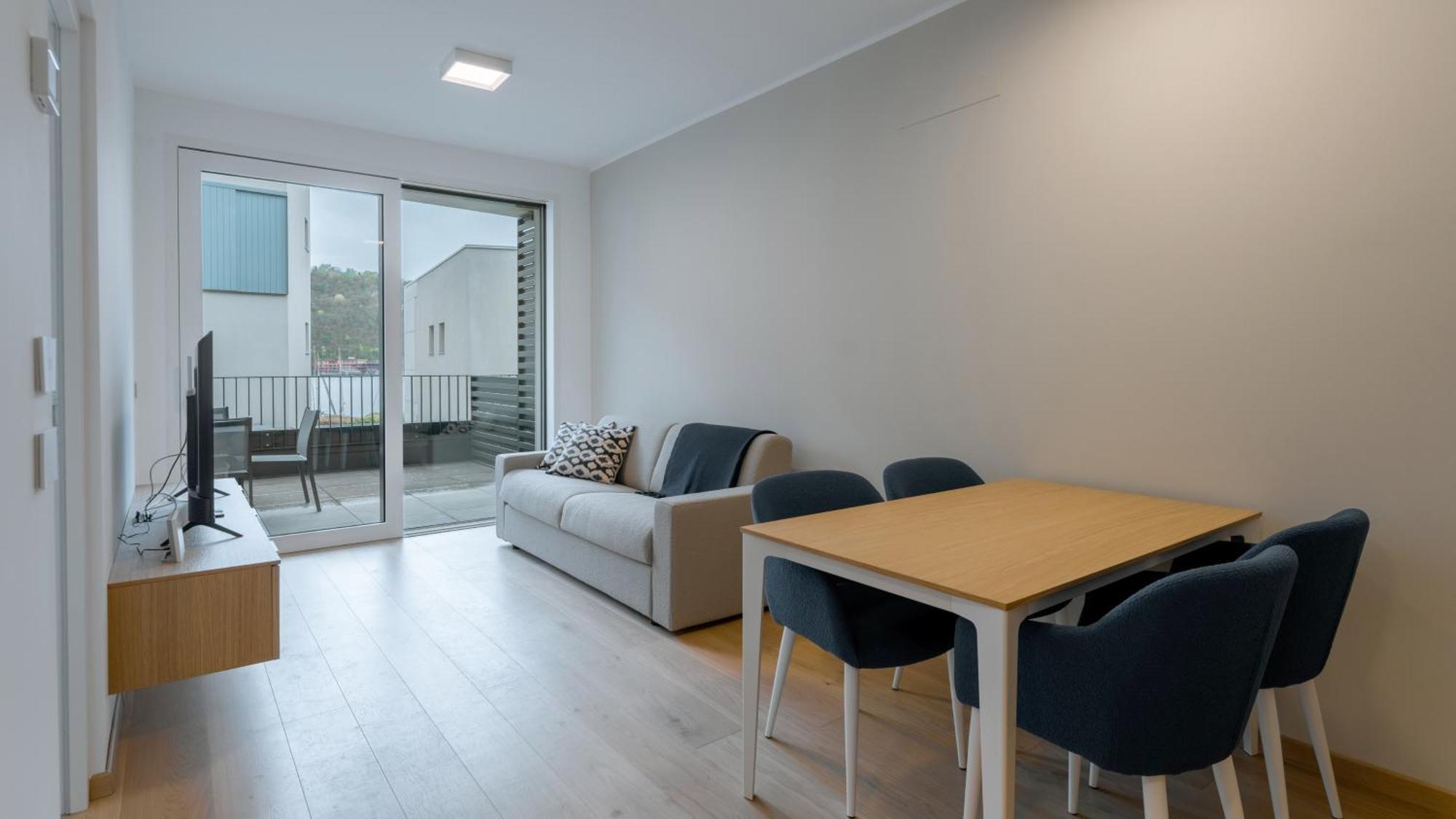 Serviced Apartments By Hotel De Charme Laveno-Mombello Extérieur photo
