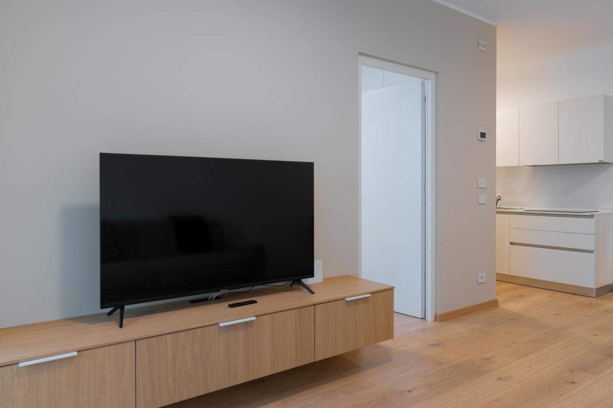 Serviced Apartments By Hotel De Charme Laveno-Mombello Extérieur photo