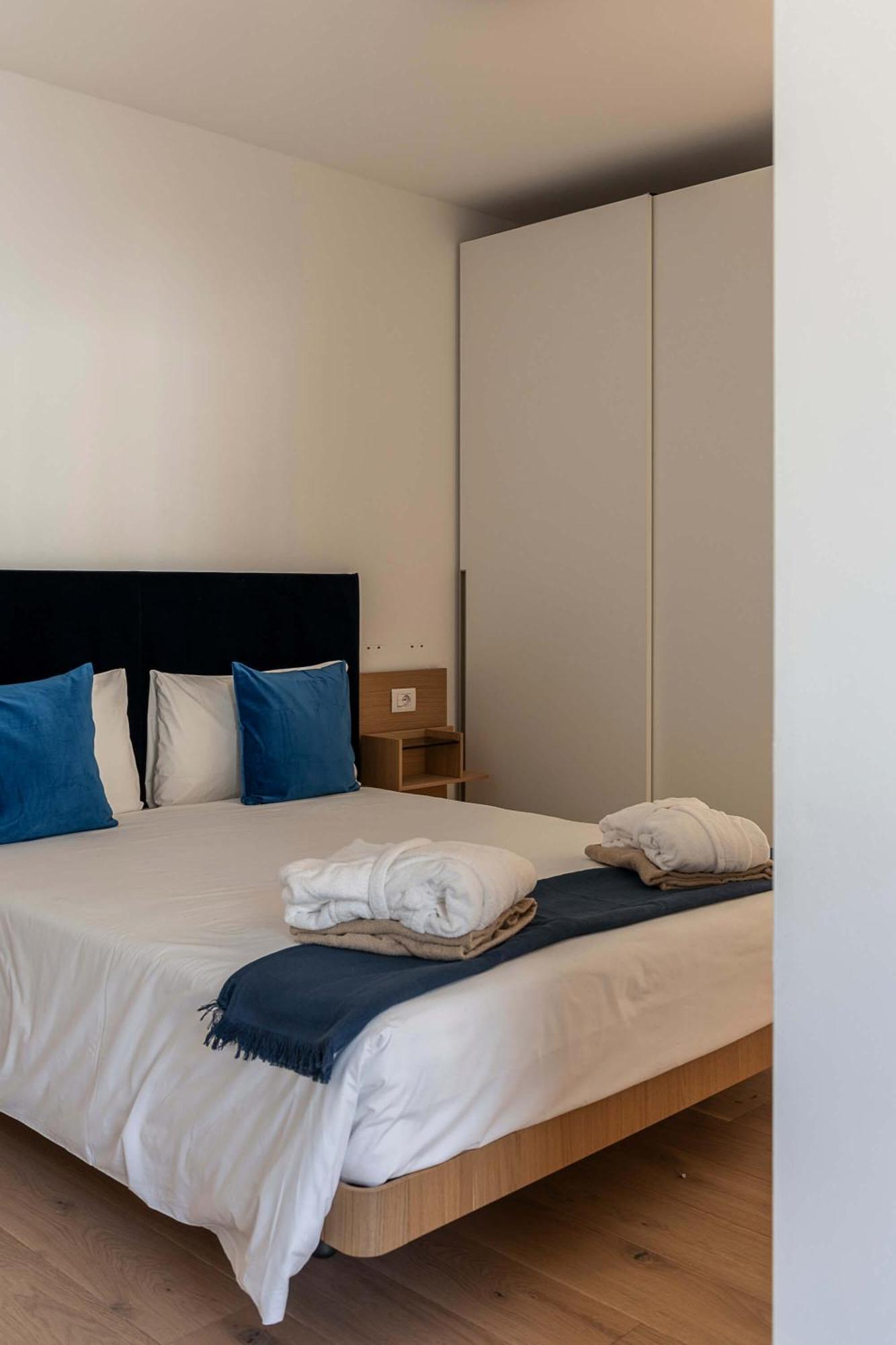 Serviced Apartments By Hotel De Charme Laveno-Mombello Extérieur photo